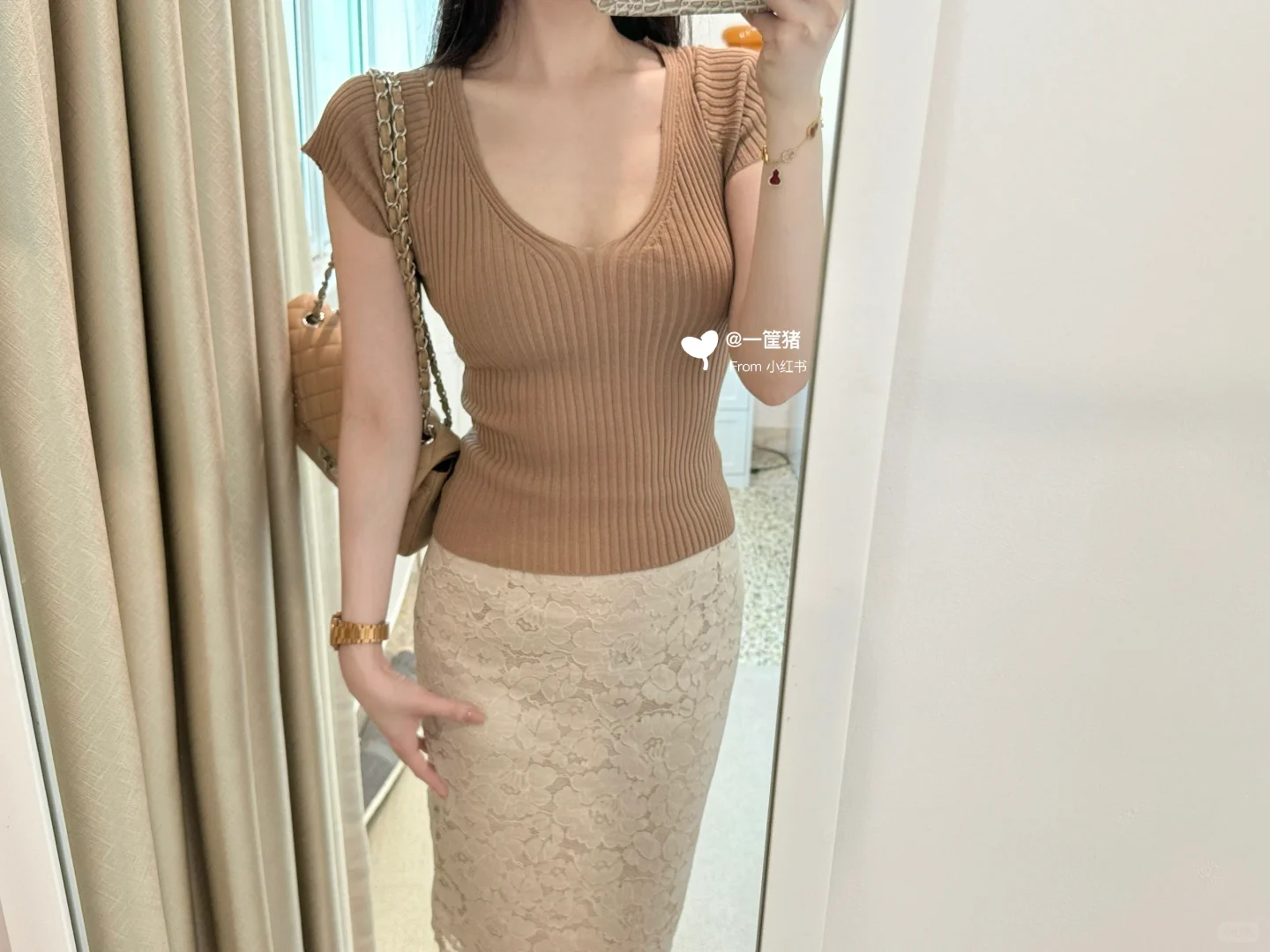 又娇又媚姐姐系具象化 美在我的审美上了！