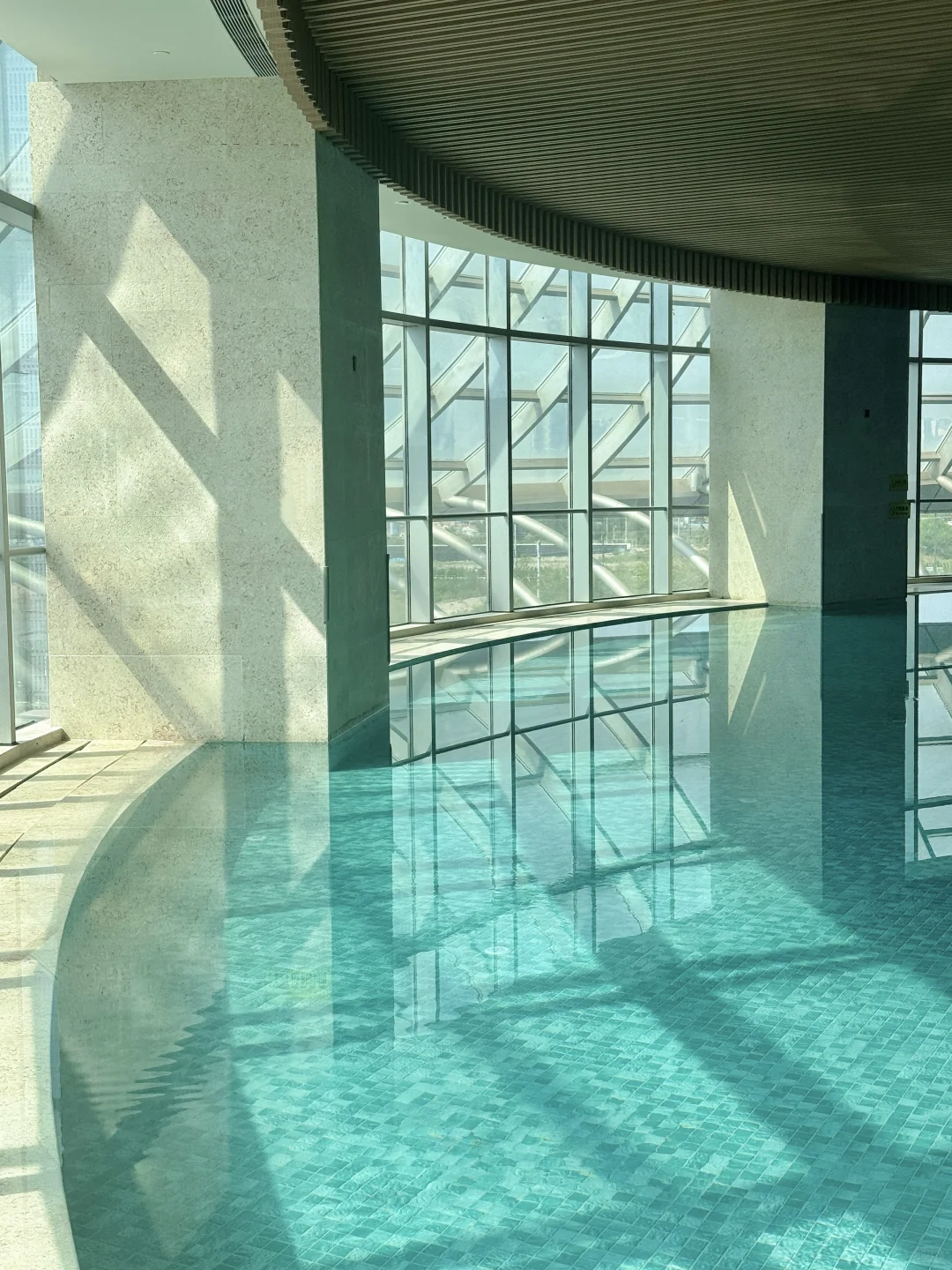 让我看看谁冬天还在游泳🏊🏻‍♀️