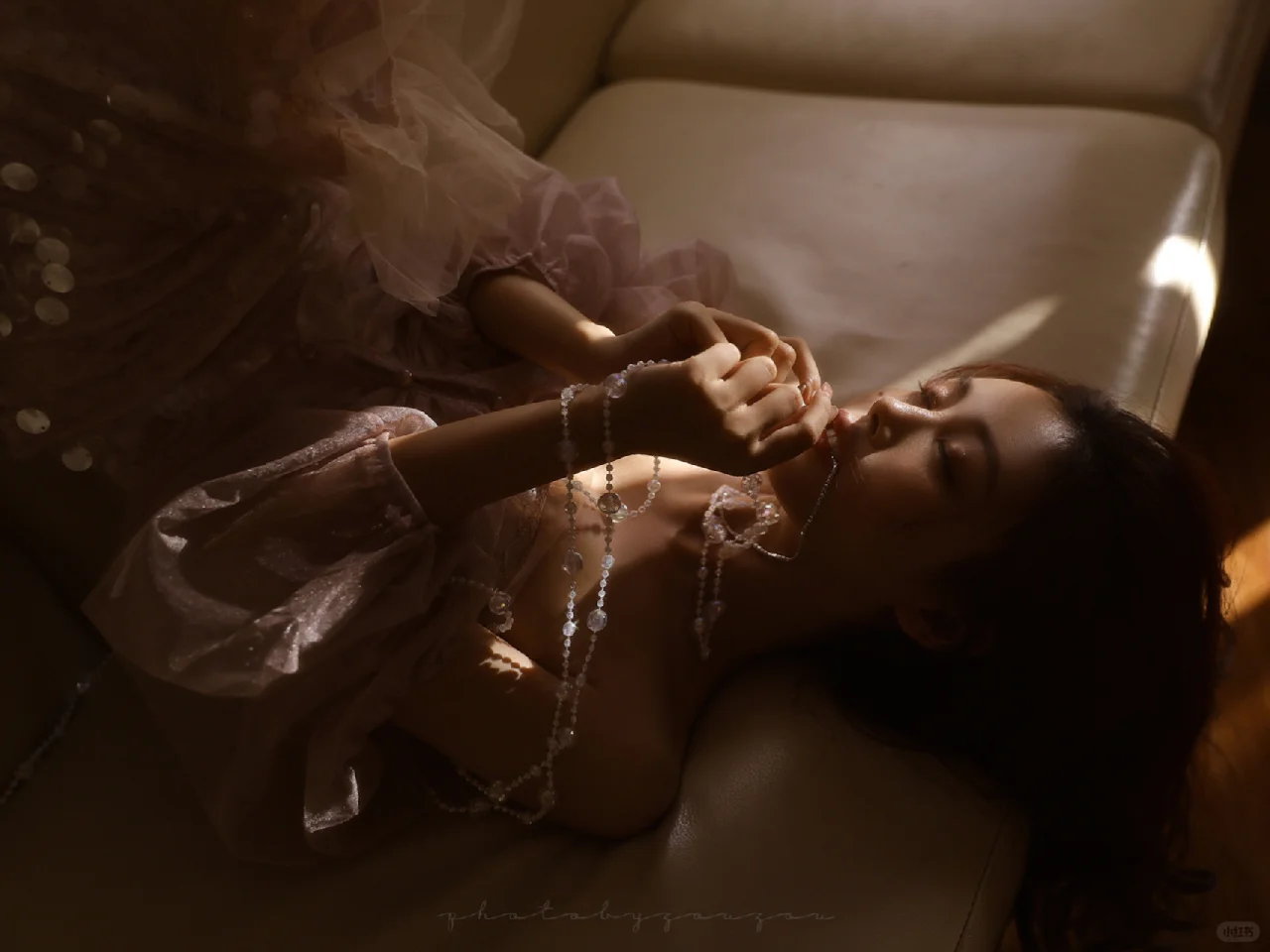 骨子里的风情万种与浪漫🌹｜轻私纯欲风写真