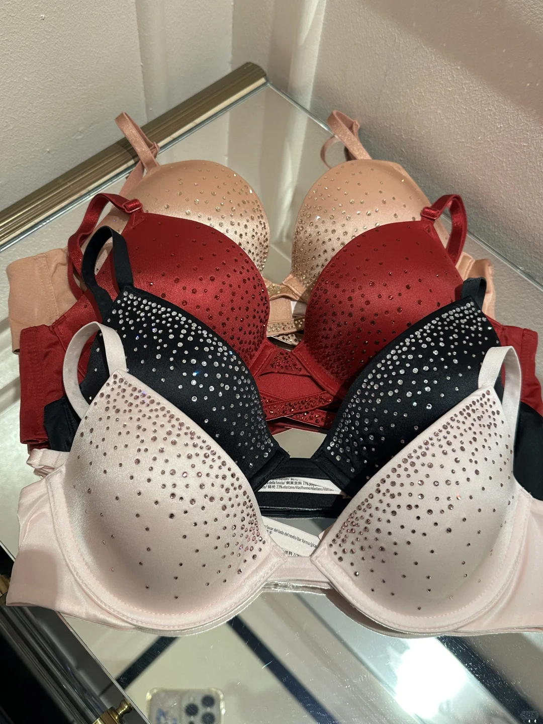 粉嫩🌸很难不让人注意到😆