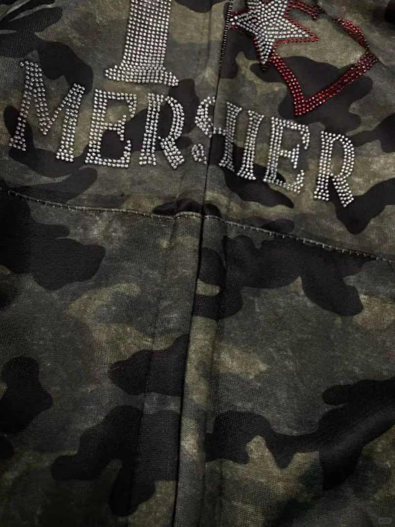 🔥谁还没入这件迷彩辣妹棉服？复古Y2K风直接