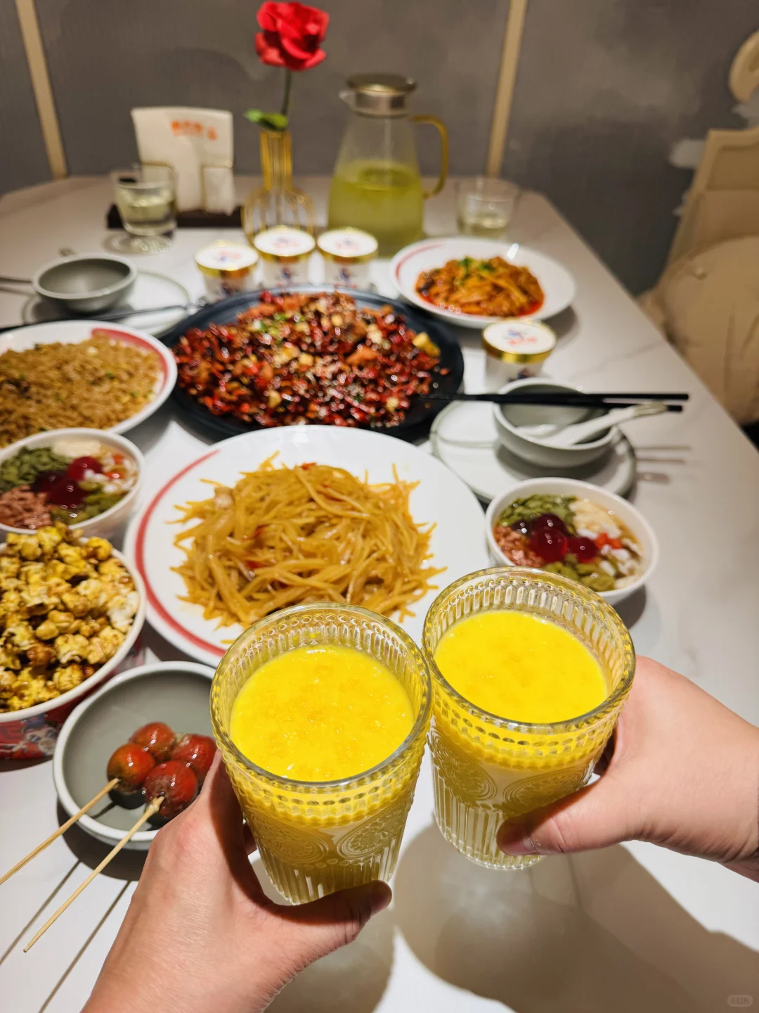 天津初雪❄️+圣诞！这家川菜店好拍！❄️