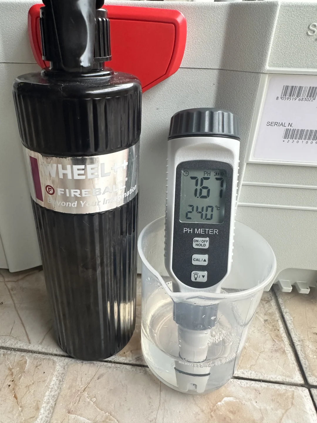 带铁粉清洁剂功能的轮毂清洁剂PH值