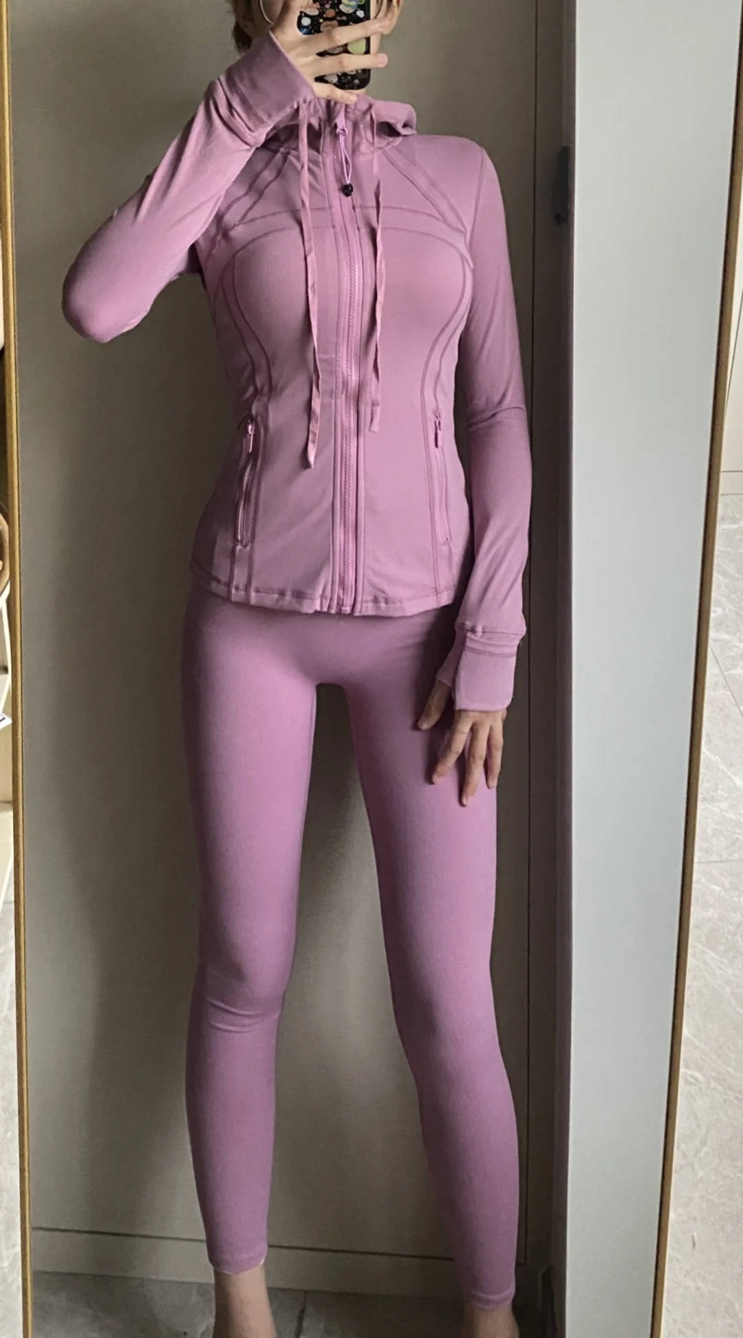 粉紫色瑜伽服，太好看了吧～