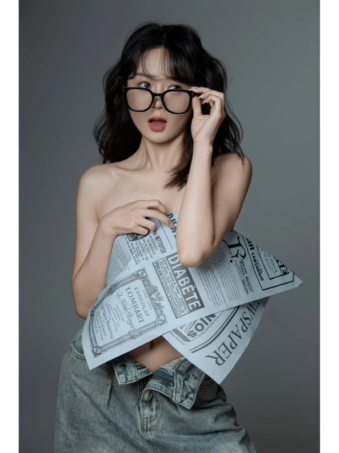 用报纸📰拍出来的氛围感大片