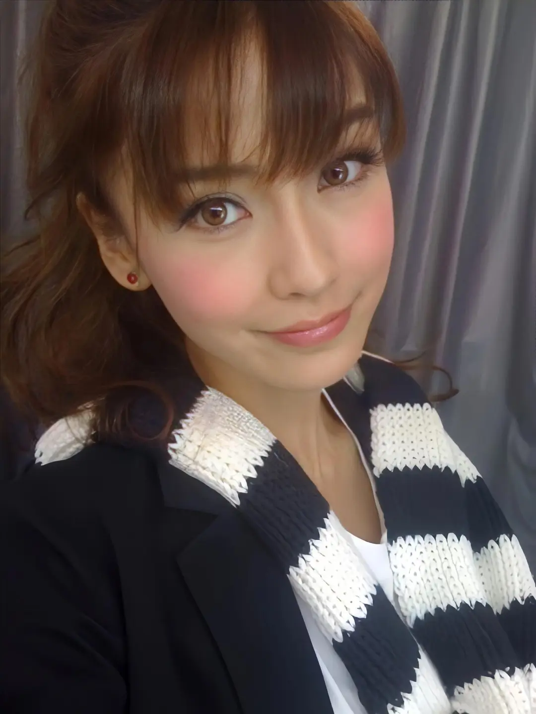 早期ab简直混血芭比野生建模脸天花板!