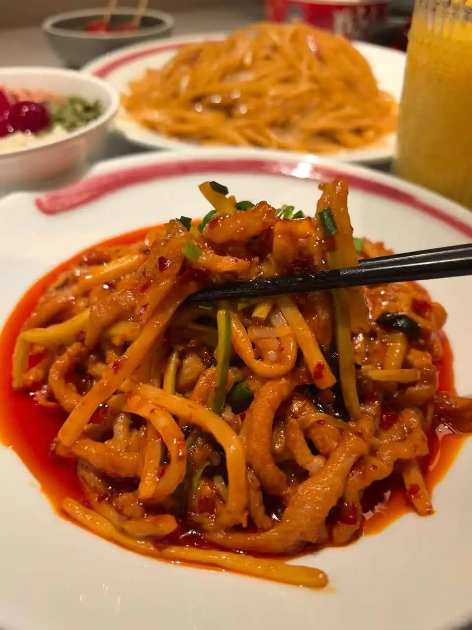 天津初雪❄️+圣诞！这家川菜店好拍！❄️