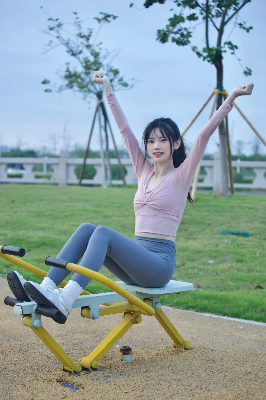 瑜伽服自带纯欲滤镜有木有🧘🏻‍♀️