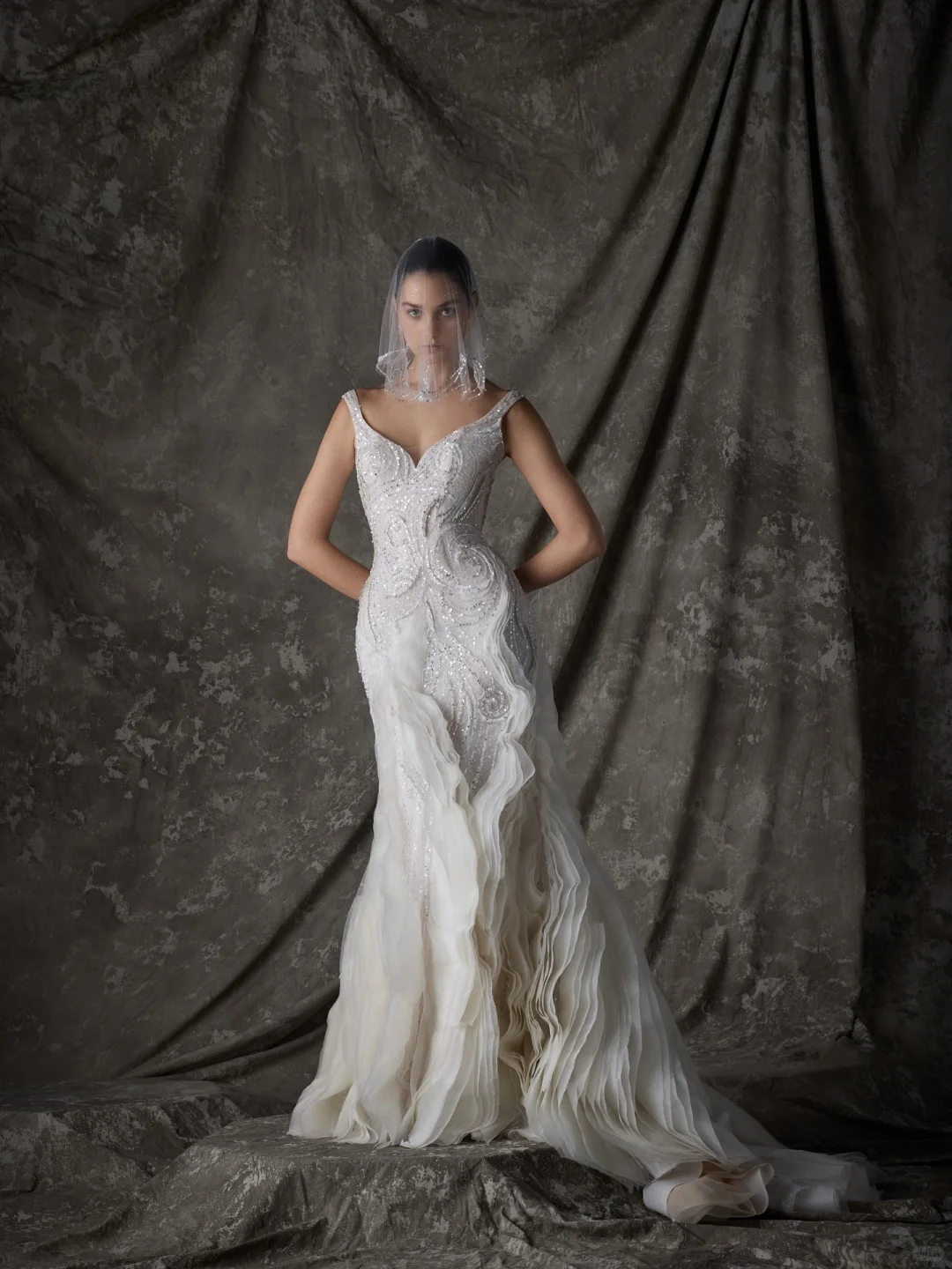 Ines di Santo联手《Wicked》推出礼服系列🪄