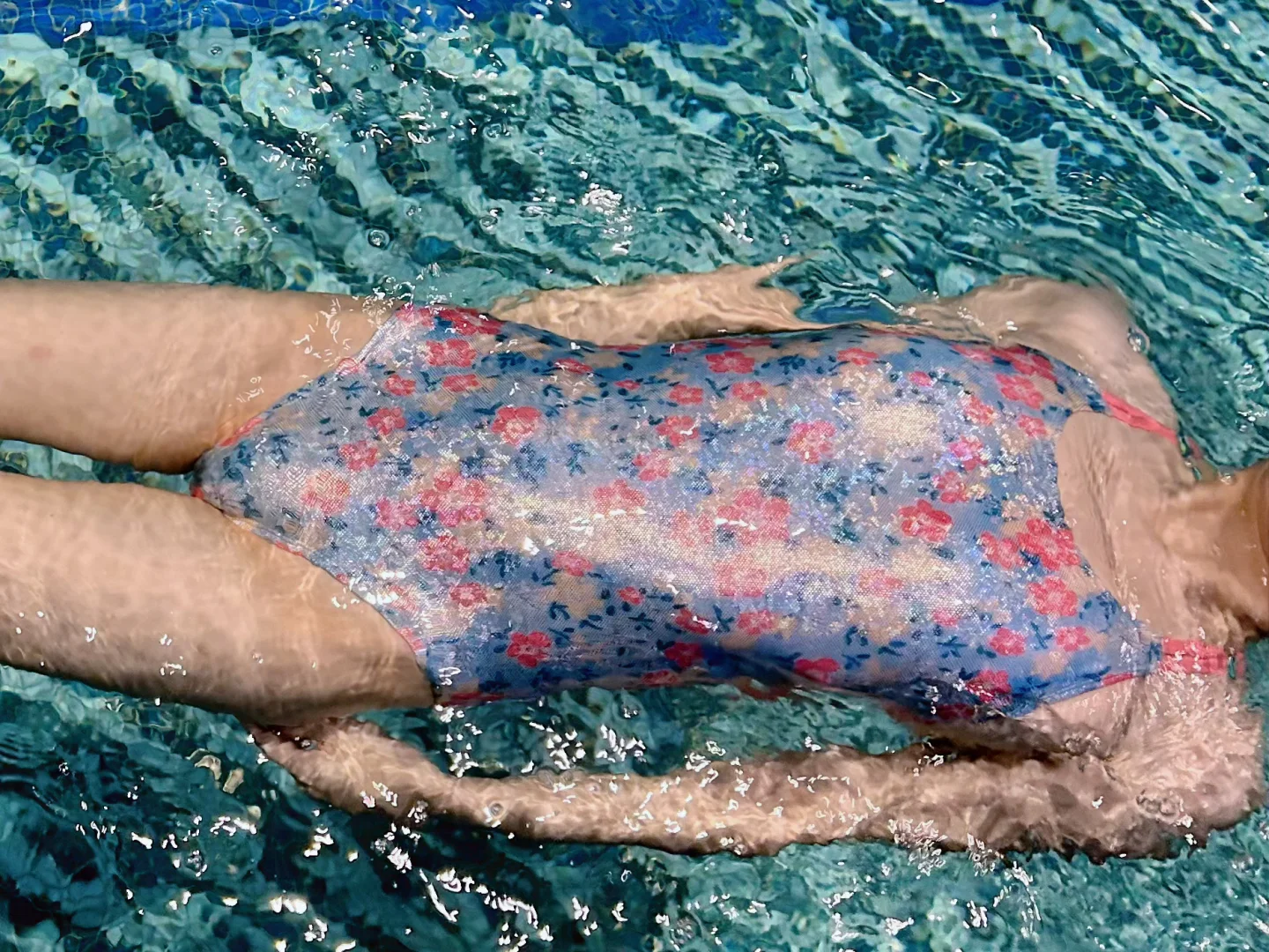 今日泳衣分享｜粉蓝碎花泳衣🩱