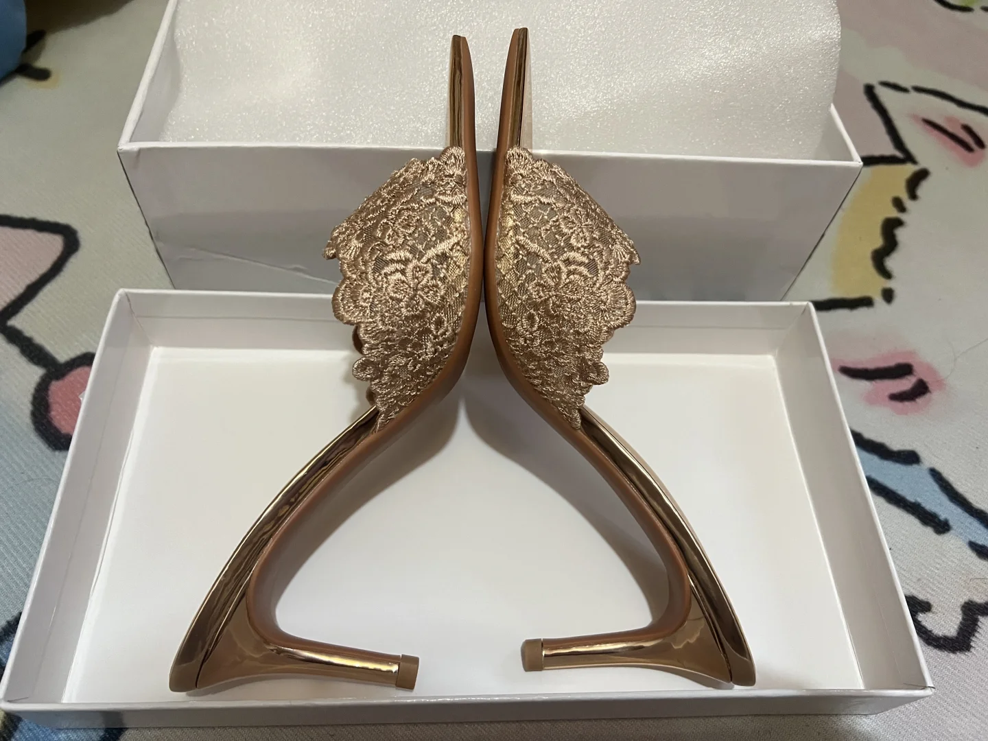 差价一倍的蕾丝高跟鞋🍑和巴巴