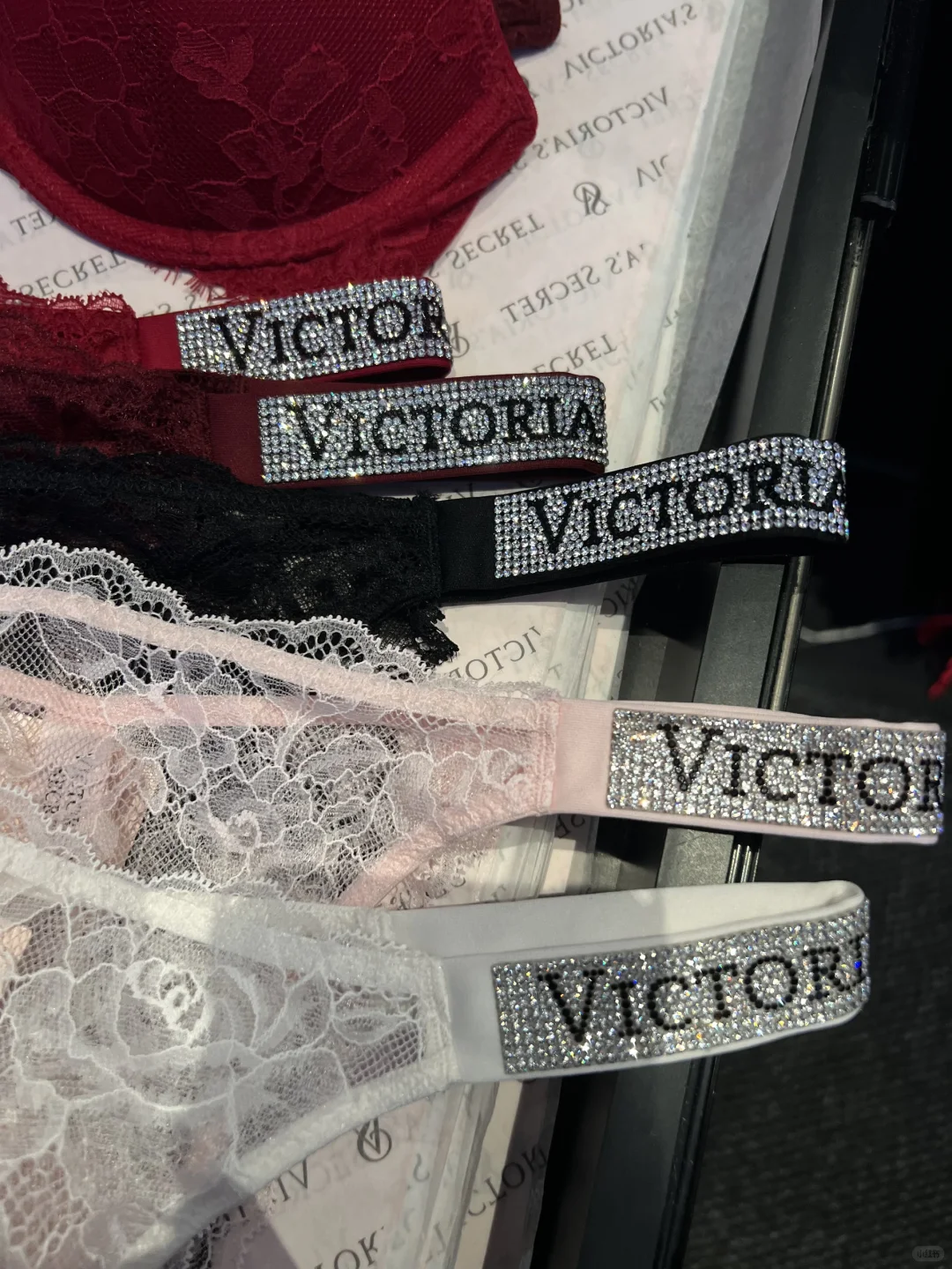 维密 | 闪钻红品，美到我啦🥰