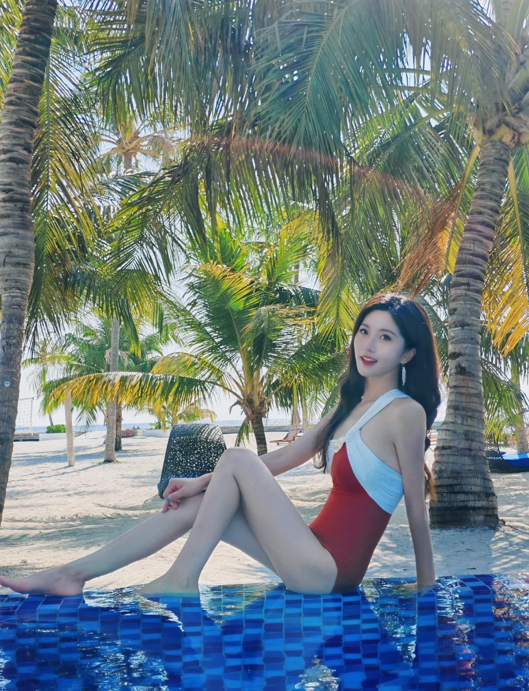 🌅穿复古红泳衣，邂逅马代清晨🤍