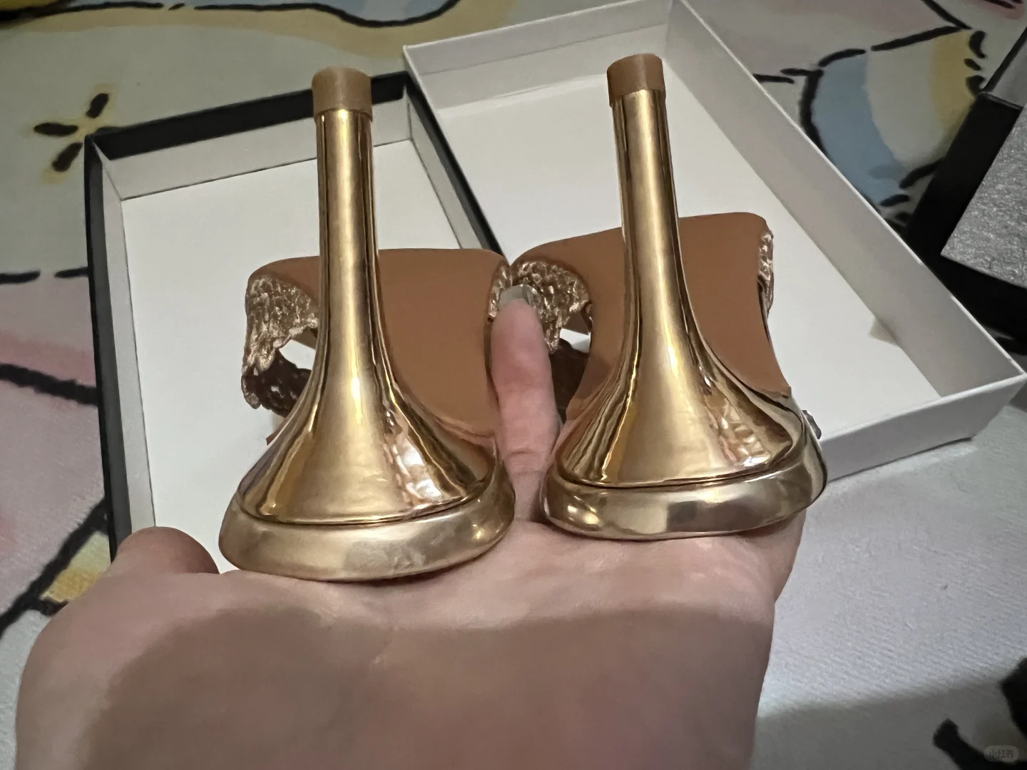 差价一倍的蕾丝高跟鞋🍑和巴巴