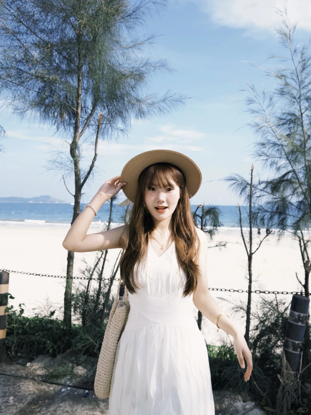 ˖°海岛日记𓇼白裙子和海边太搭啦⋆🐚🫧