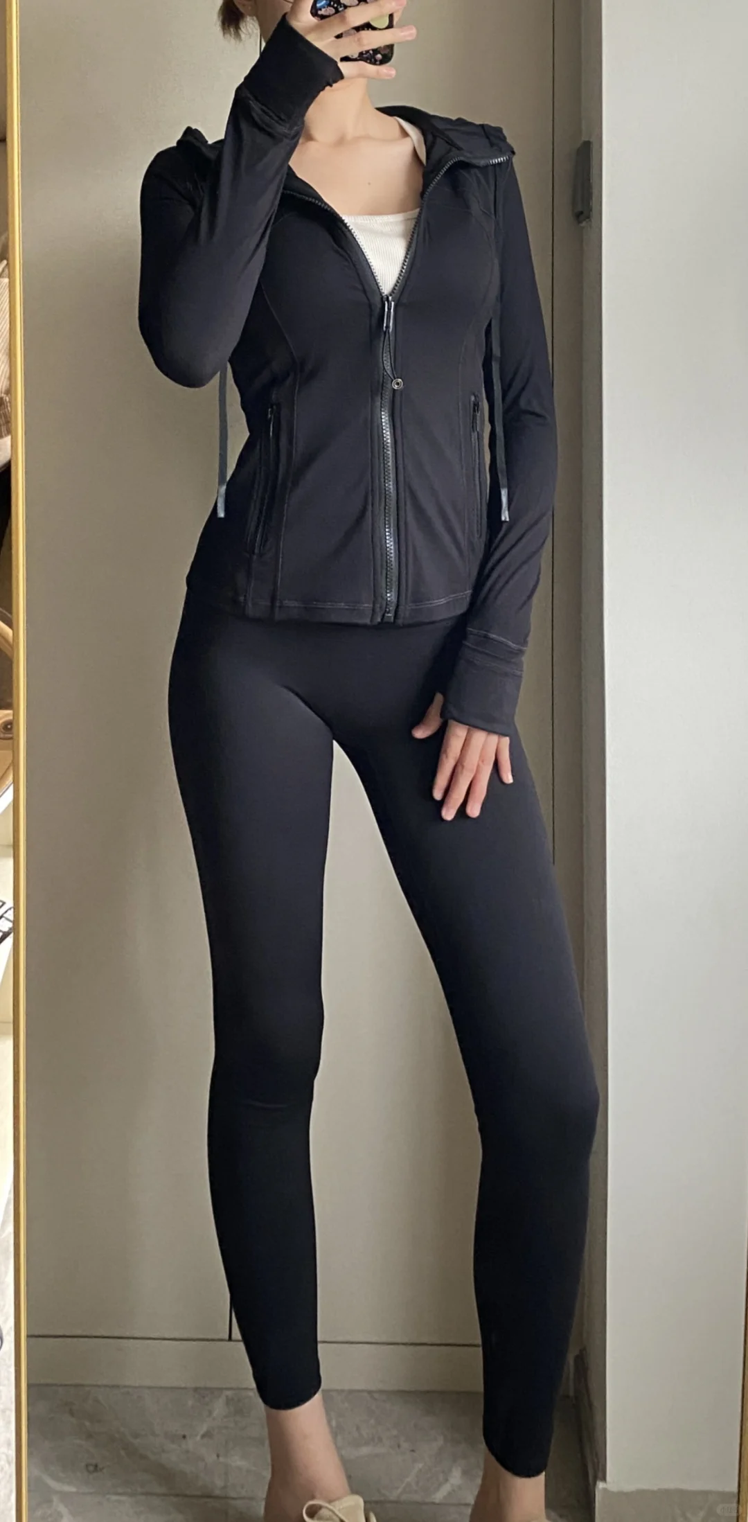 黑色瑜伽服，显瘦又高级～