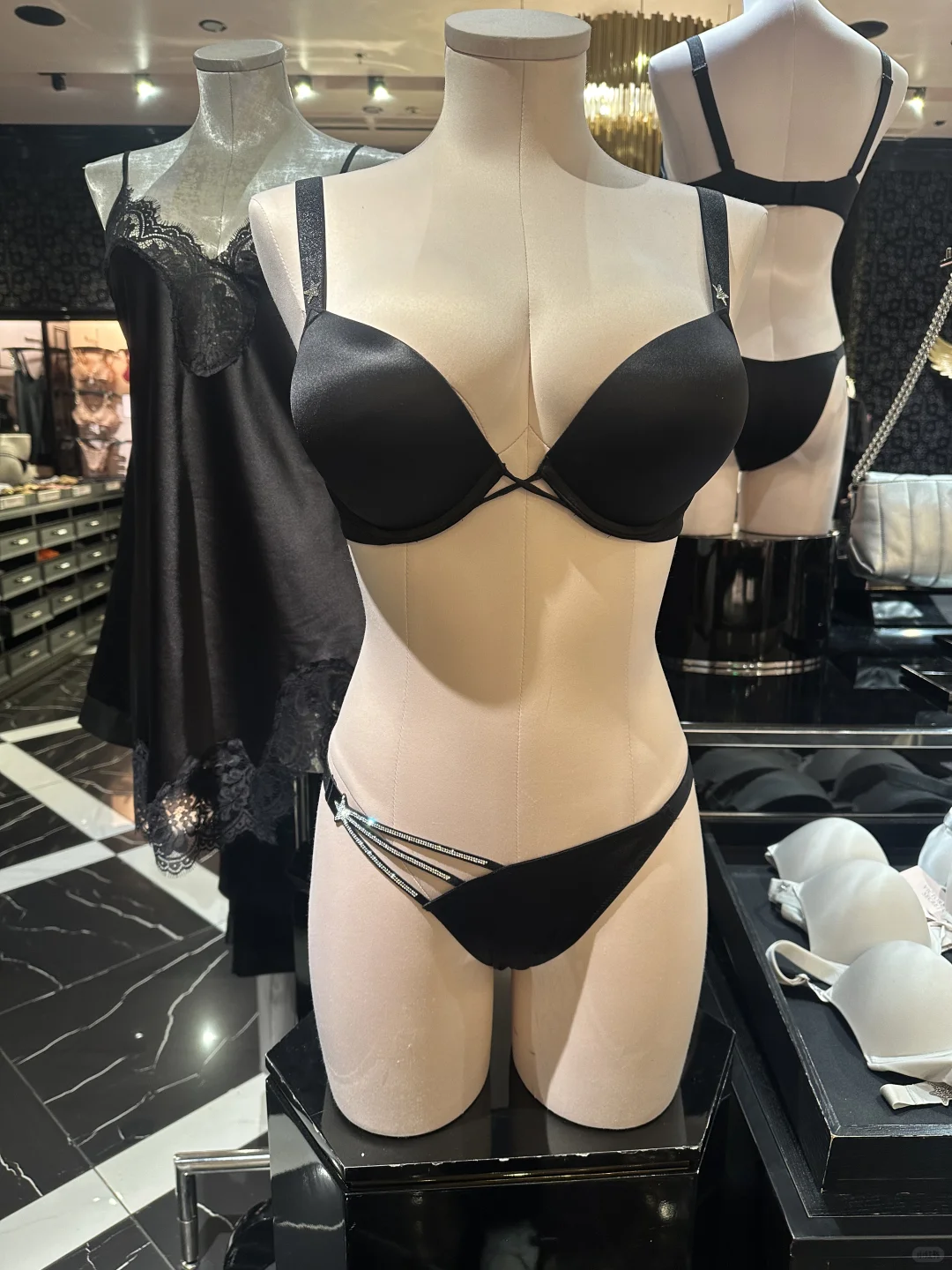 维密 星星闪钻文胸🌟