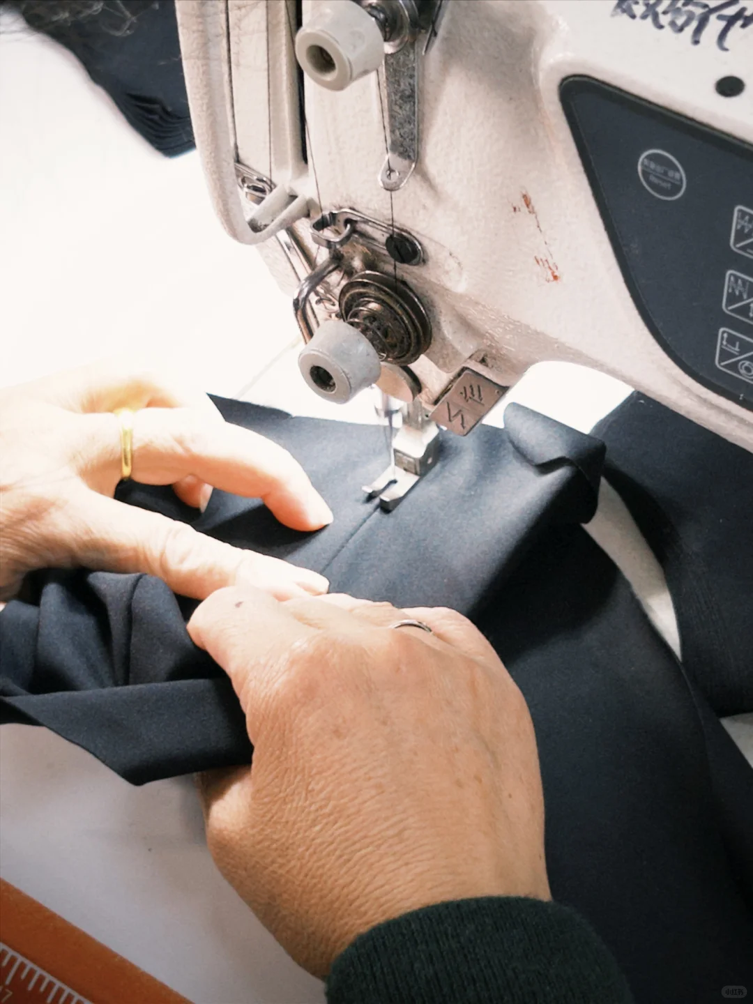 瑜伽服工厂日常｜每针每线都是品质底气