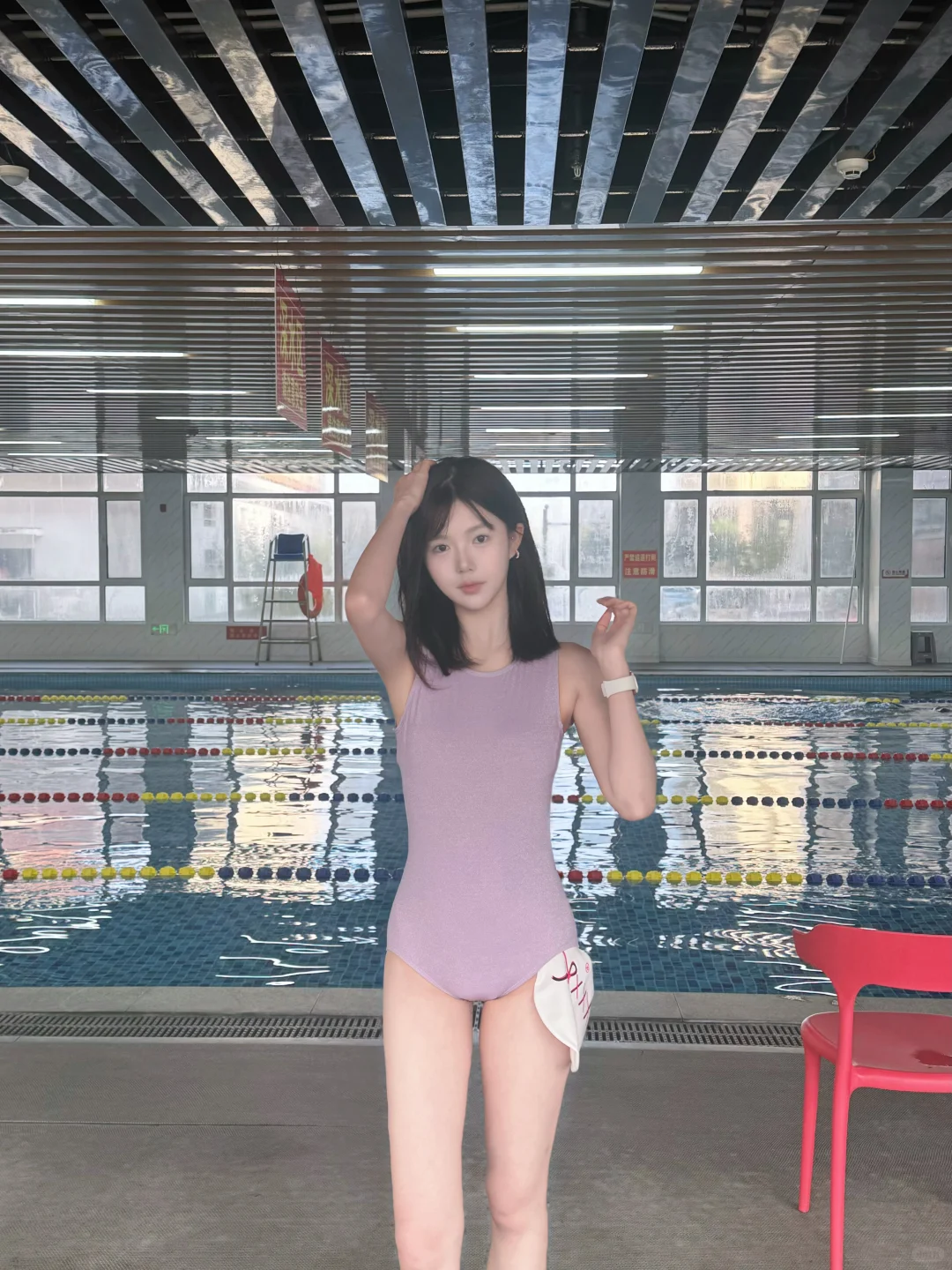 看看大家最喜欢的泳衣👙