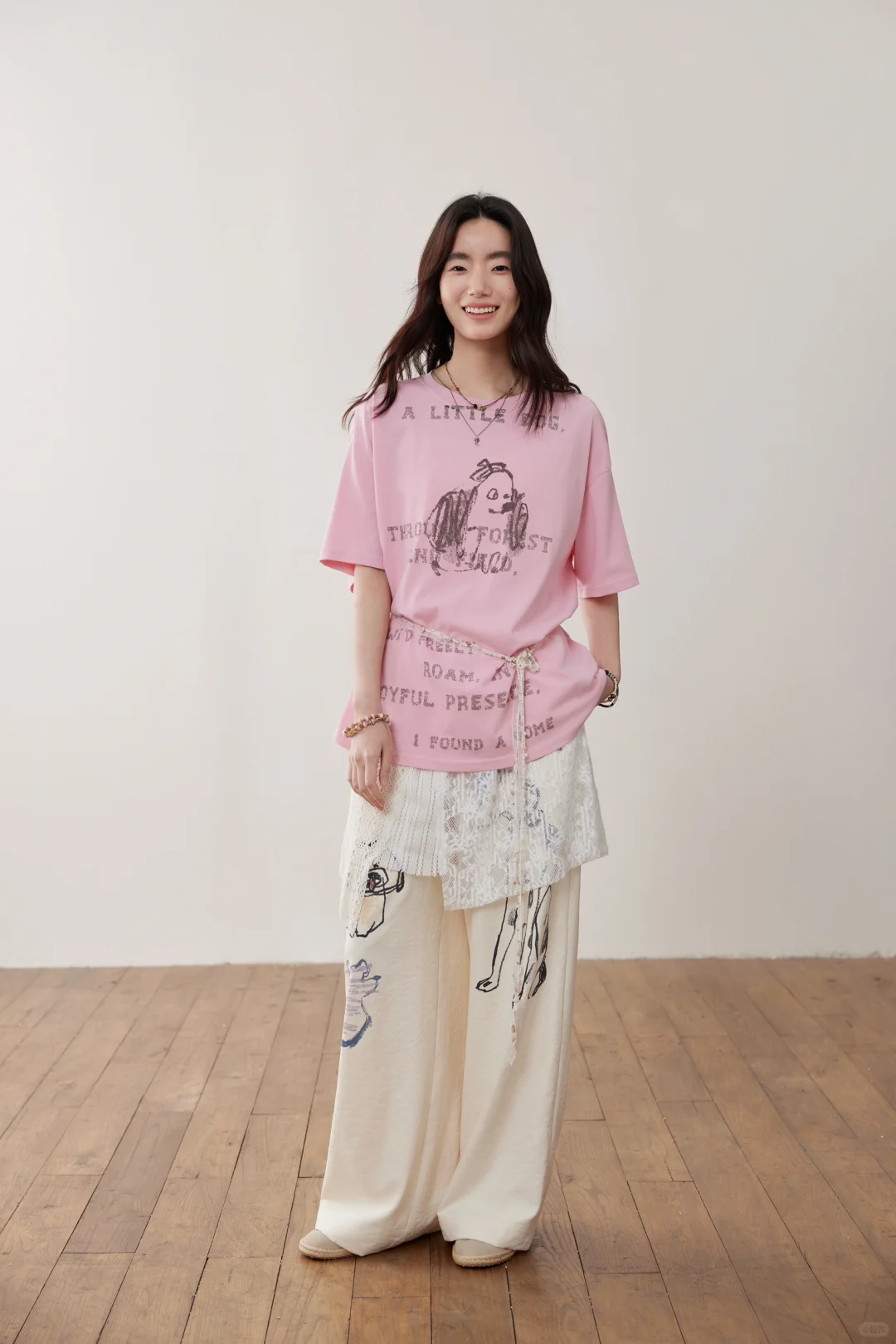 分享蕾丝吊带裙的10套穿搭