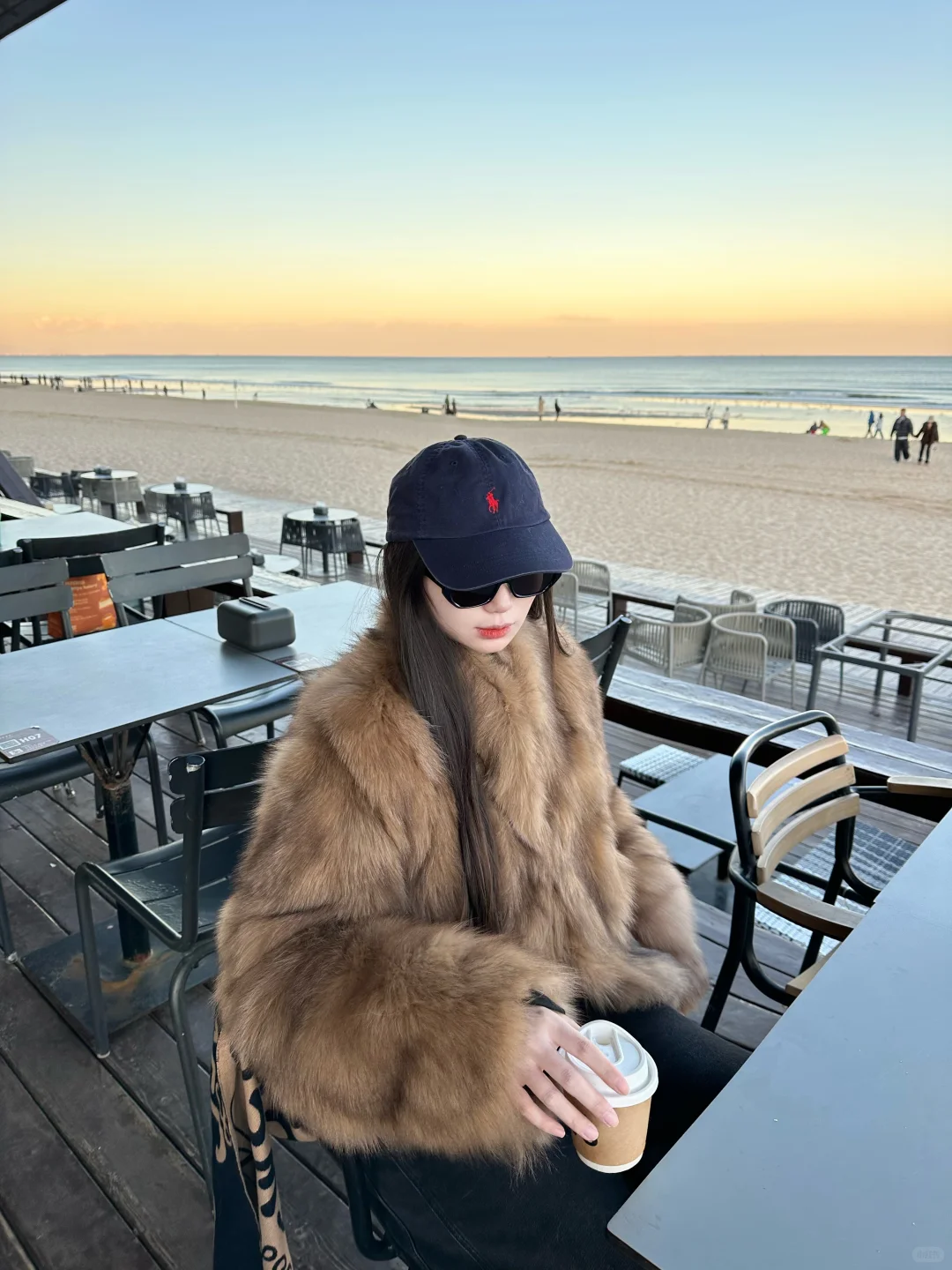 170 125斤微胖穿搭｜冬天的海边咖啡☕️