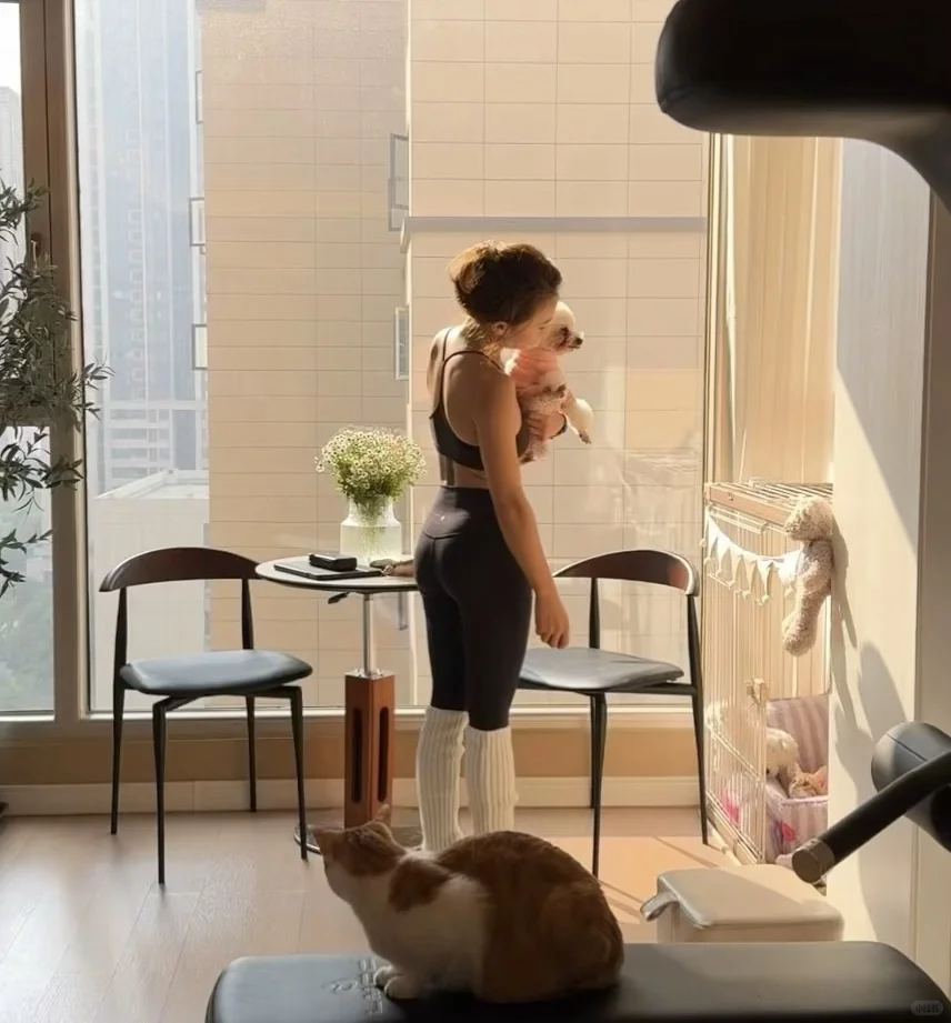 今儿个就穿瑜伽裤去健身了🧘‍♀️