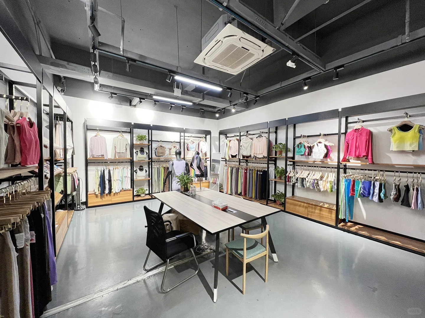 全网爆款瑜伽服工厂来了