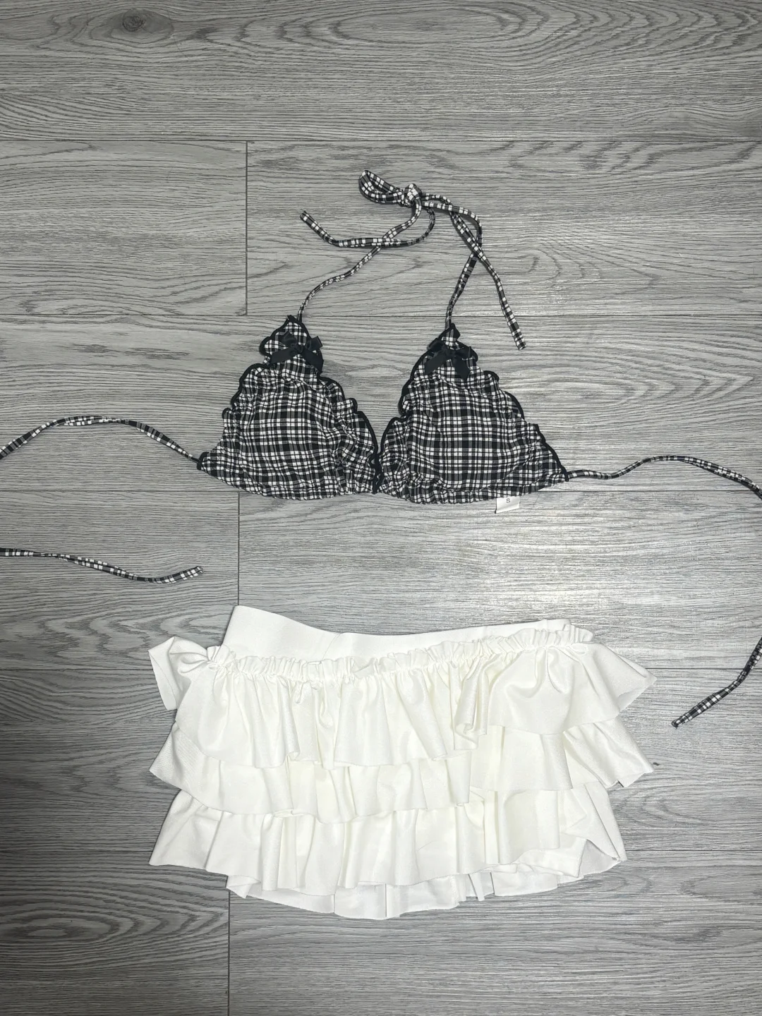 左滑上身！帮我穿上纯欲小泳装