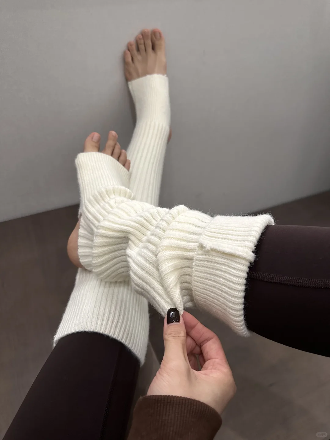 瑜伽裤➕袜套 运动打卡不动脑的穿搭方式！