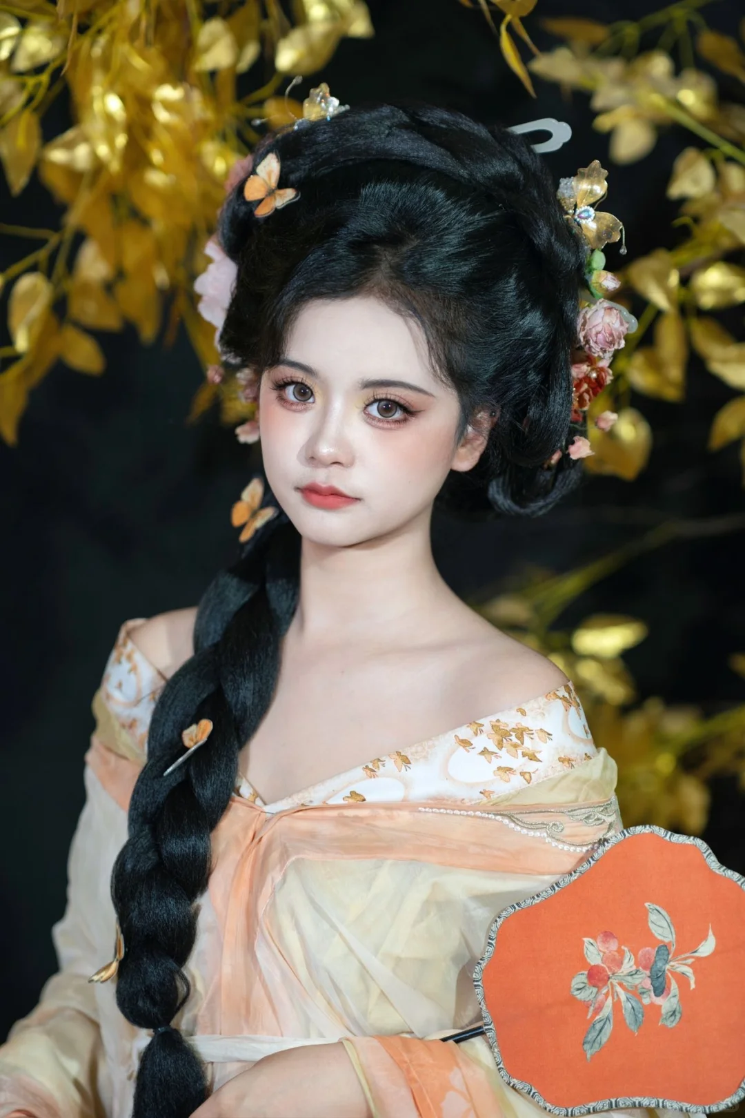 广州模特约拍摄影师 接写真、婚样、妆面