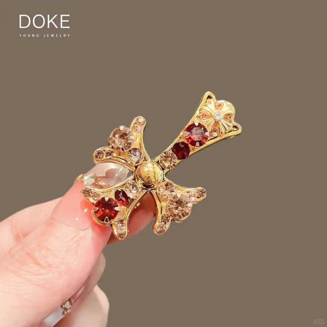 辣妹甜心必备！2025新款闪钻十字架发夹