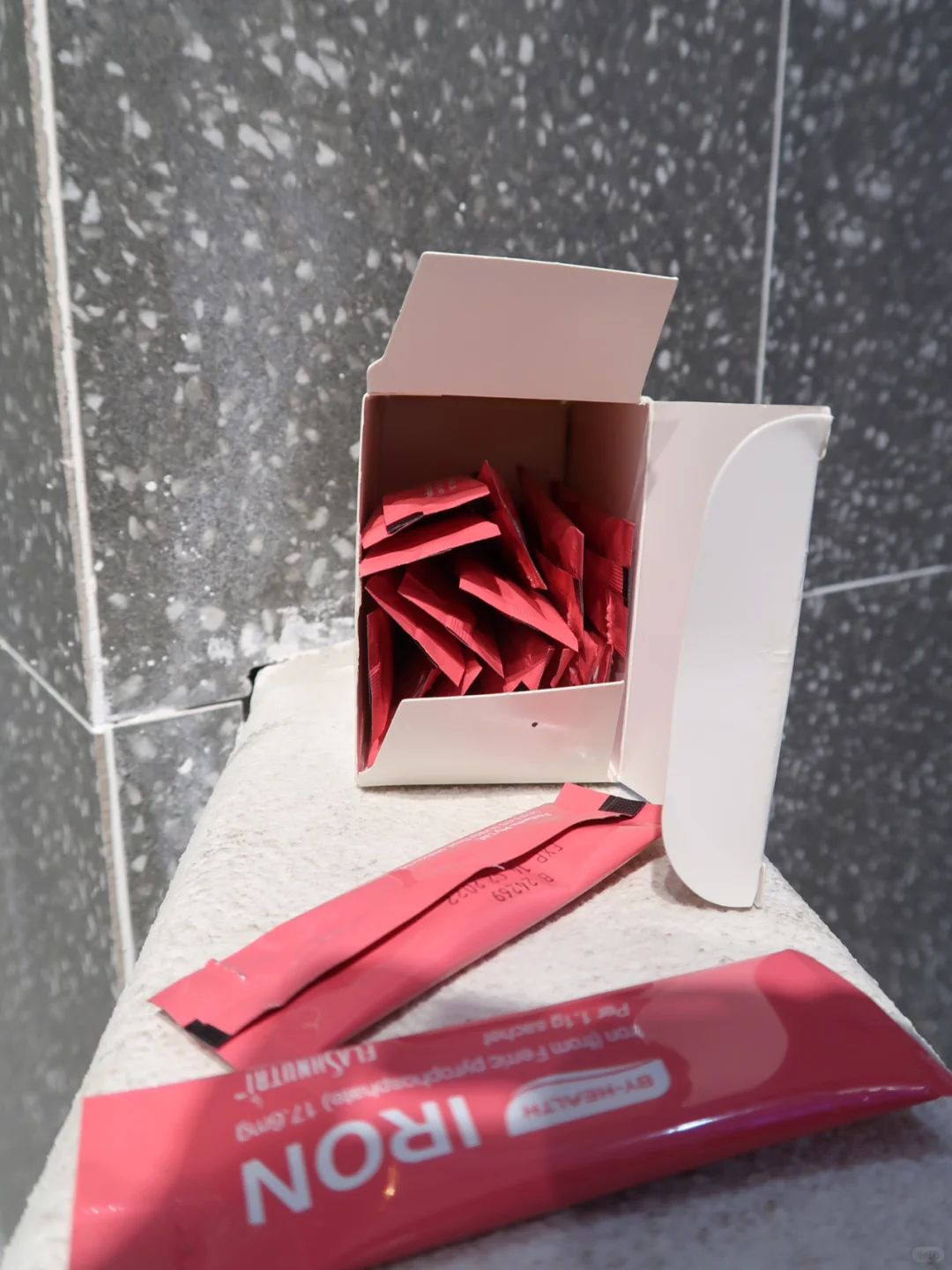 日常养生我有BY-HEALTH汤臣倍健补血小铁粉!