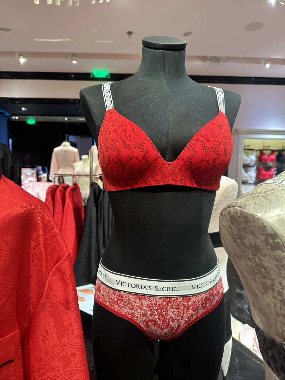 维密 本命红♥️的姐妹看过来