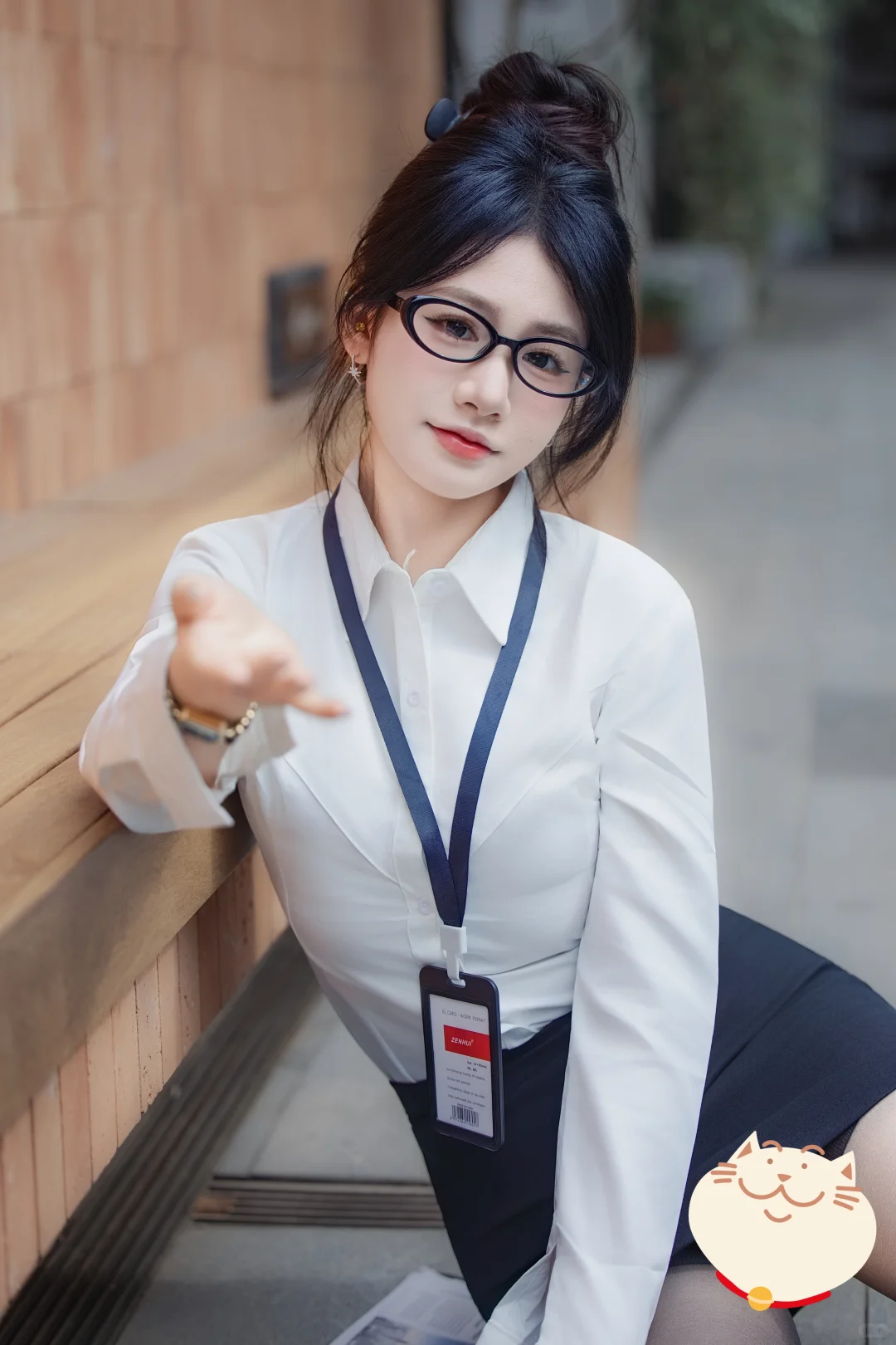 女领导让我给她拍照