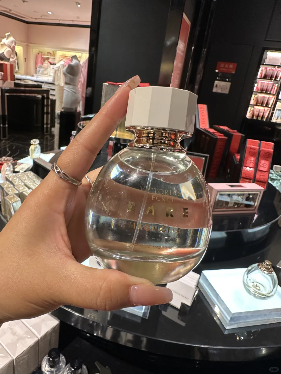 维密Bare 是让你心动的小邂逅吗🦋