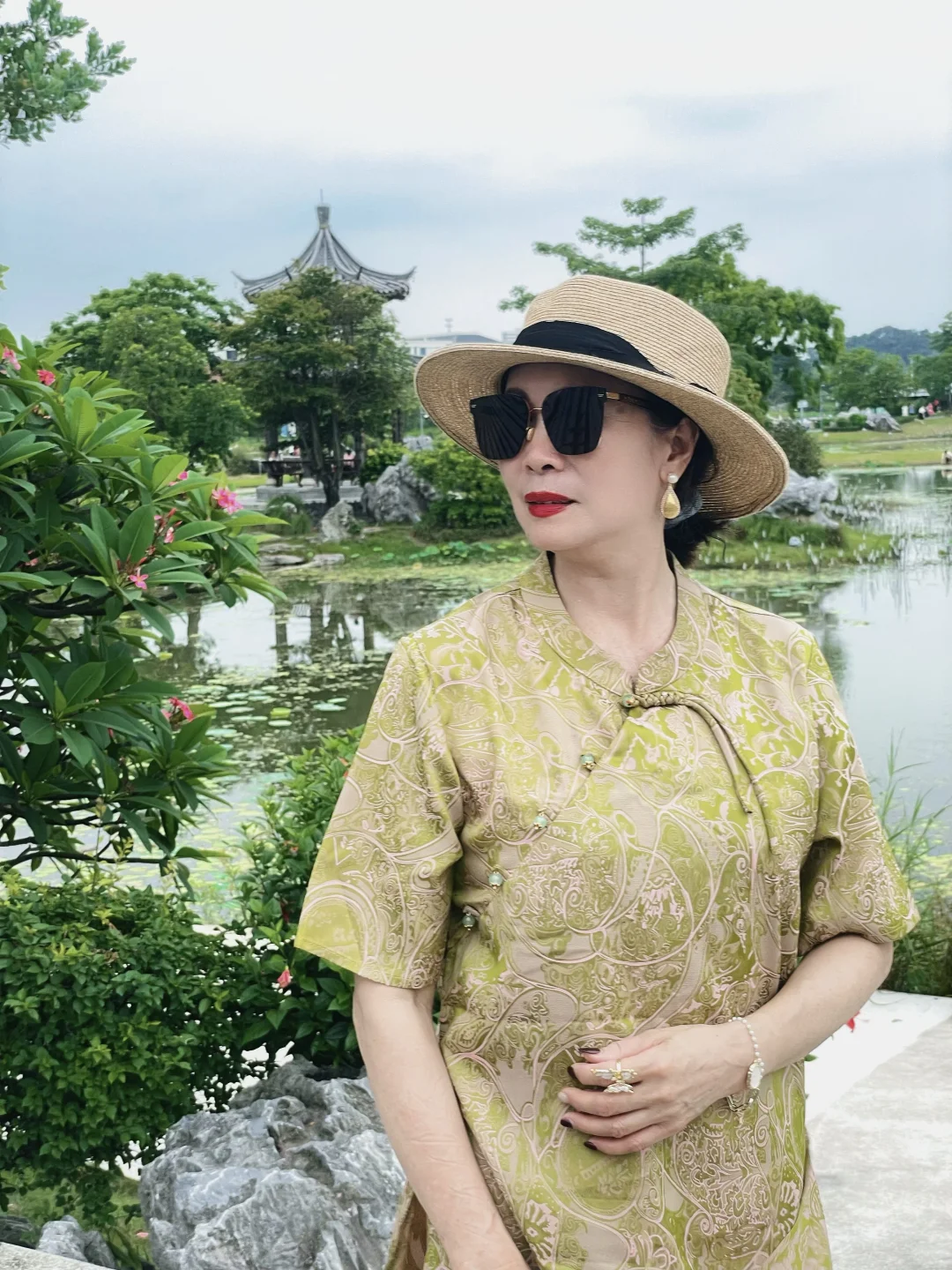 没想到61岁会被骂了几百条评论