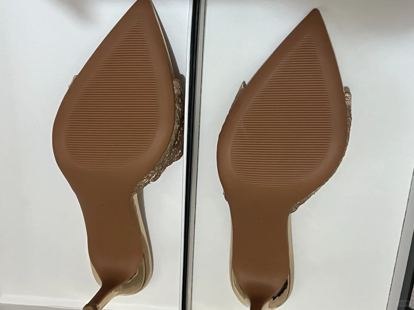 差价一倍的蕾丝高跟鞋🍑和巴巴