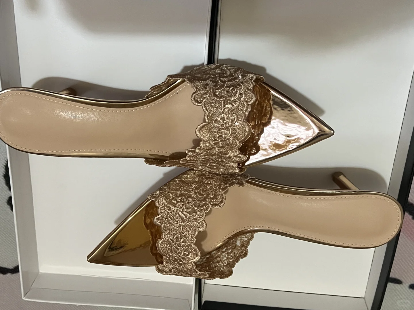 差价一倍的蕾丝高跟鞋🍑和巴巴