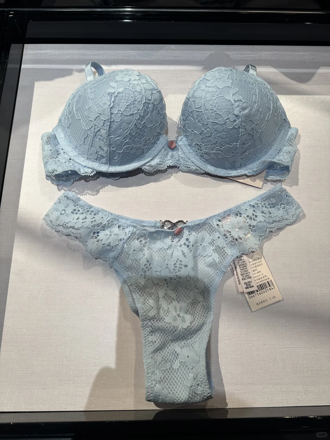 维密 俏皮款蕾丝也不错🩵