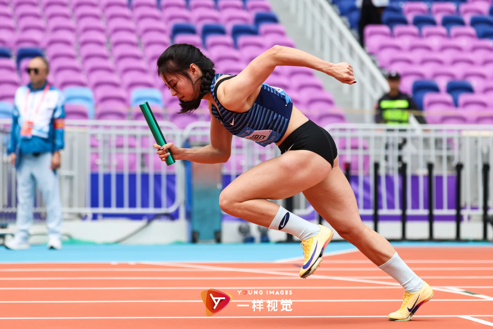 你看到的是纯欲少女 我看到的却是百米悍将