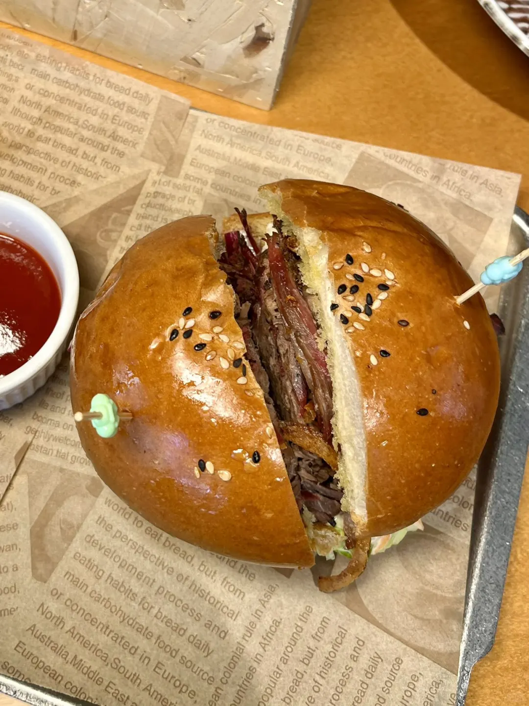 首钢园旁的美式炭火烧烤，温室里的冬日治愈