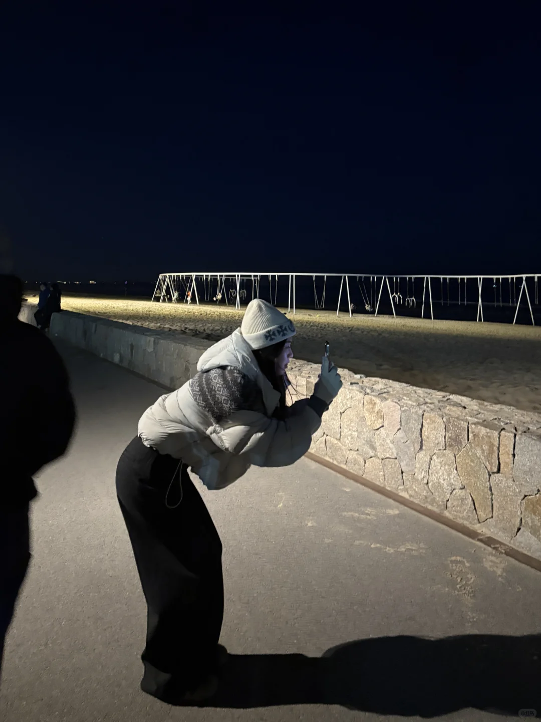 偏爱 夜晚的阿那亚海边 那就夜里看海吧