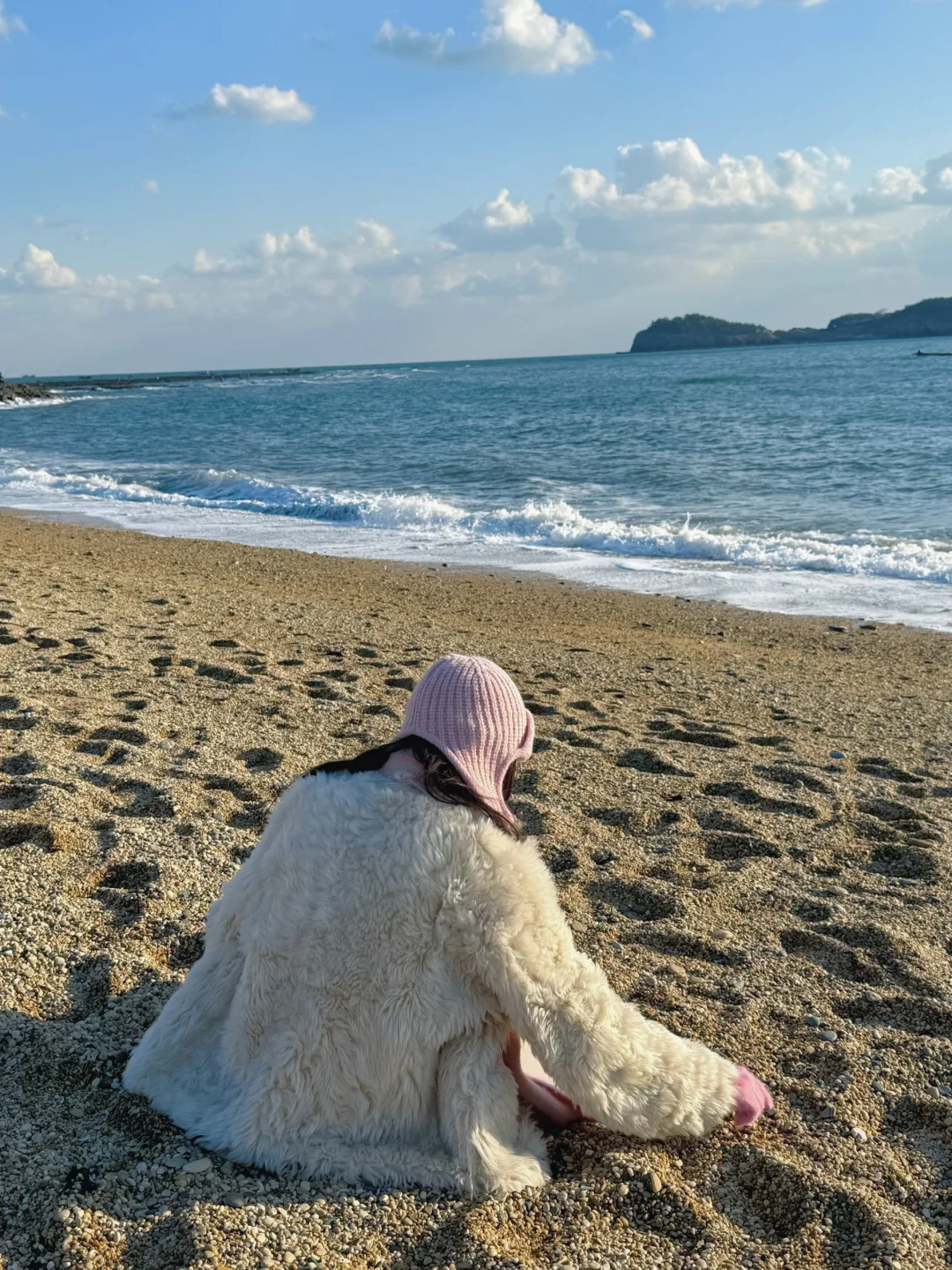 存一组冬天海边拍照姿势❄️