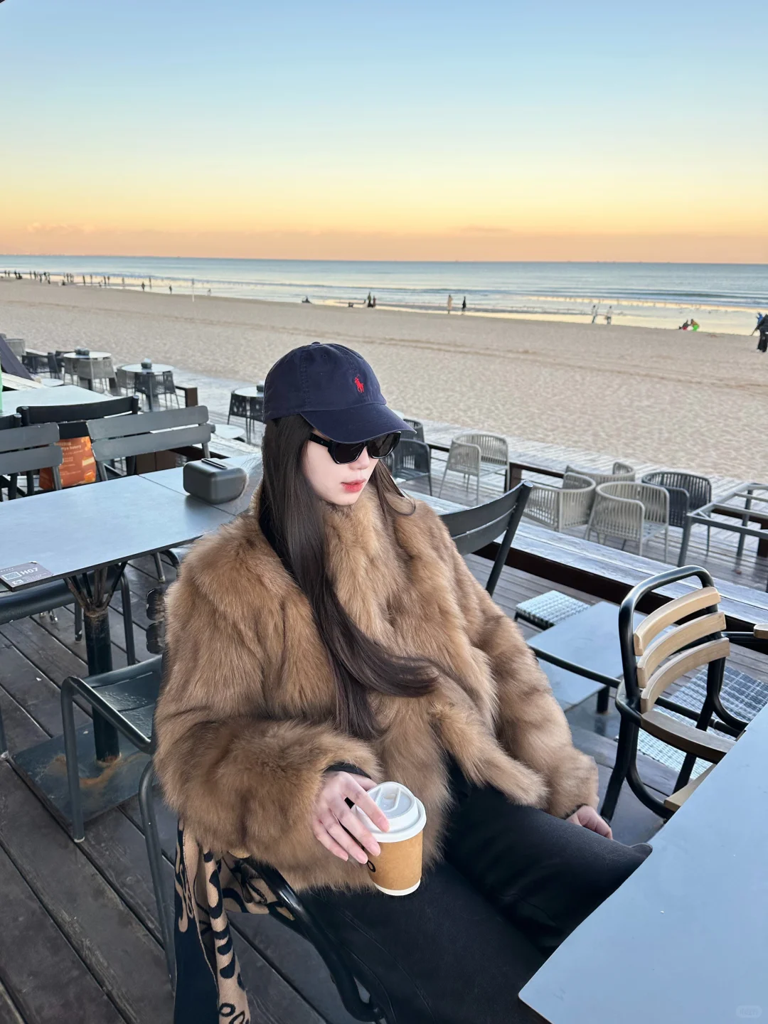 170 125斤微胖穿搭｜冬天的海边咖啡☕️