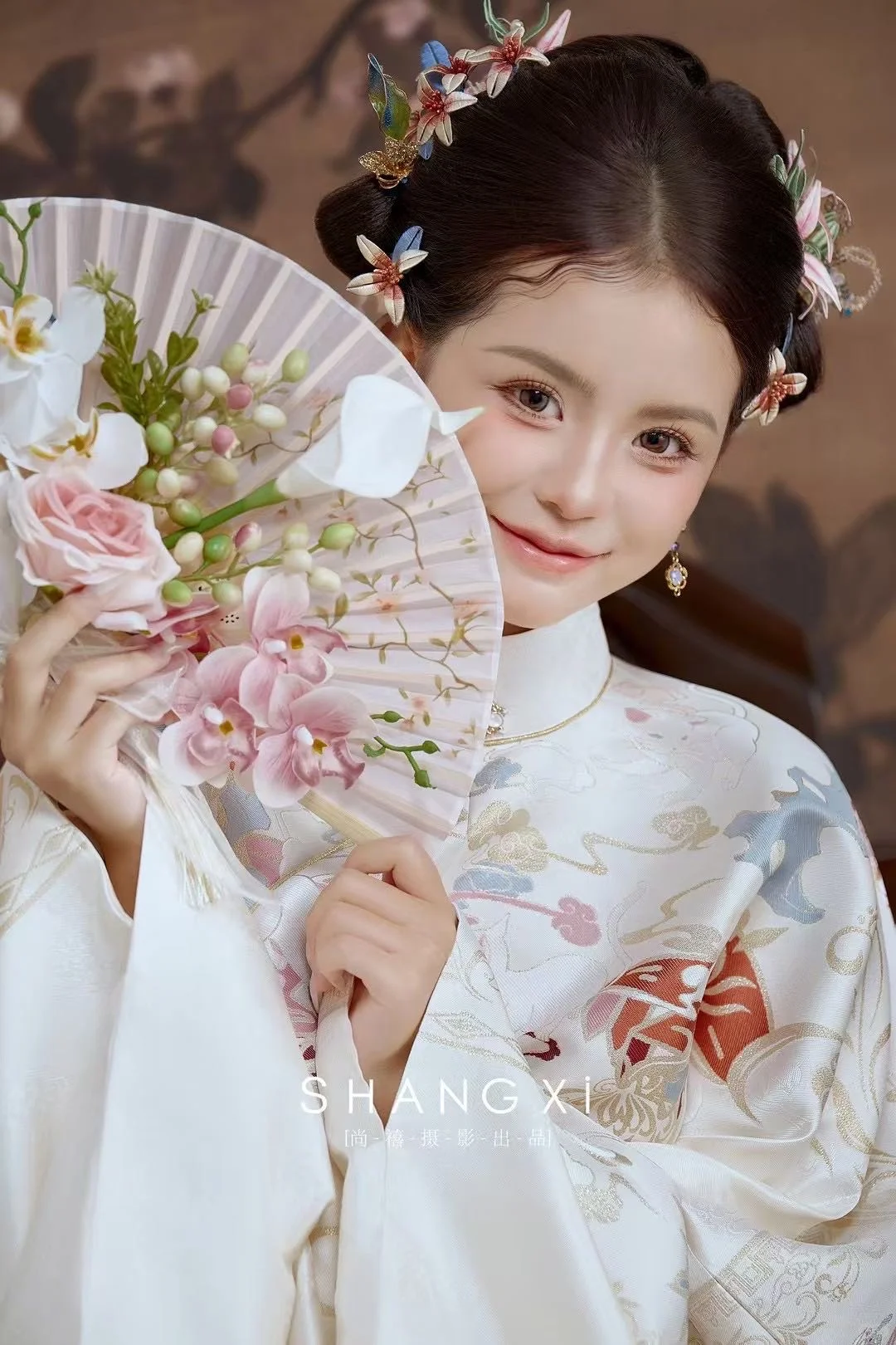 广州模特约拍摄影师 接写真、婚样、妆面