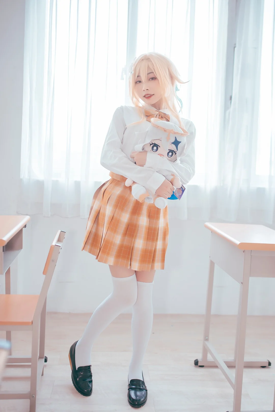 教室黄裙角色写真💛📚