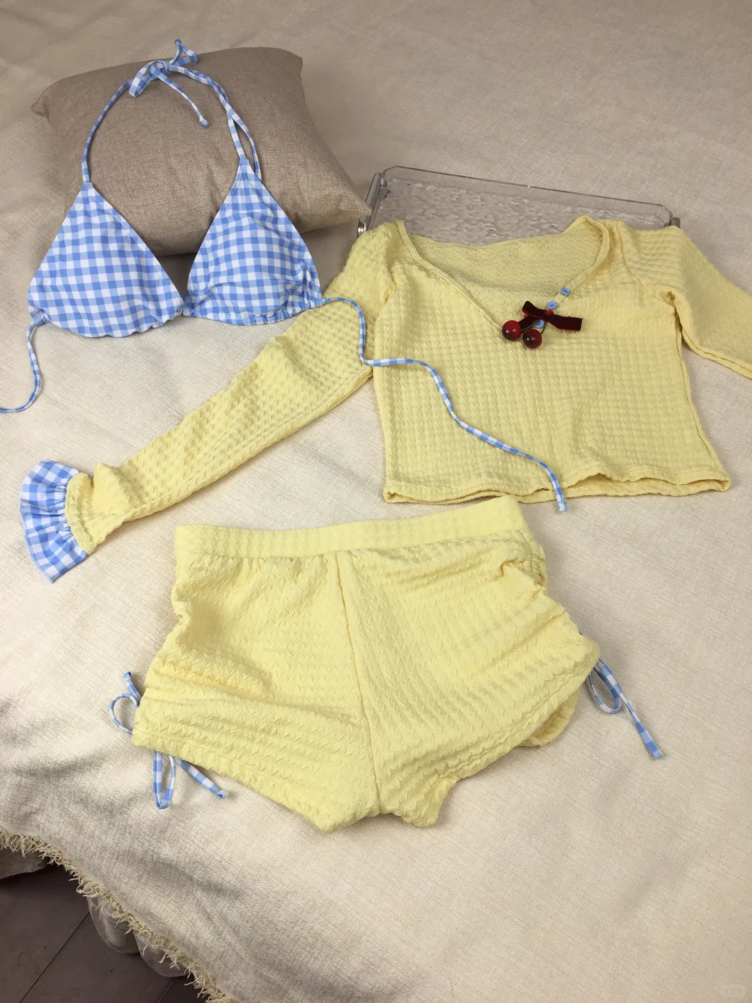 泡汤♨️这套比基尼分体泳衣👙超级漂亮好出片