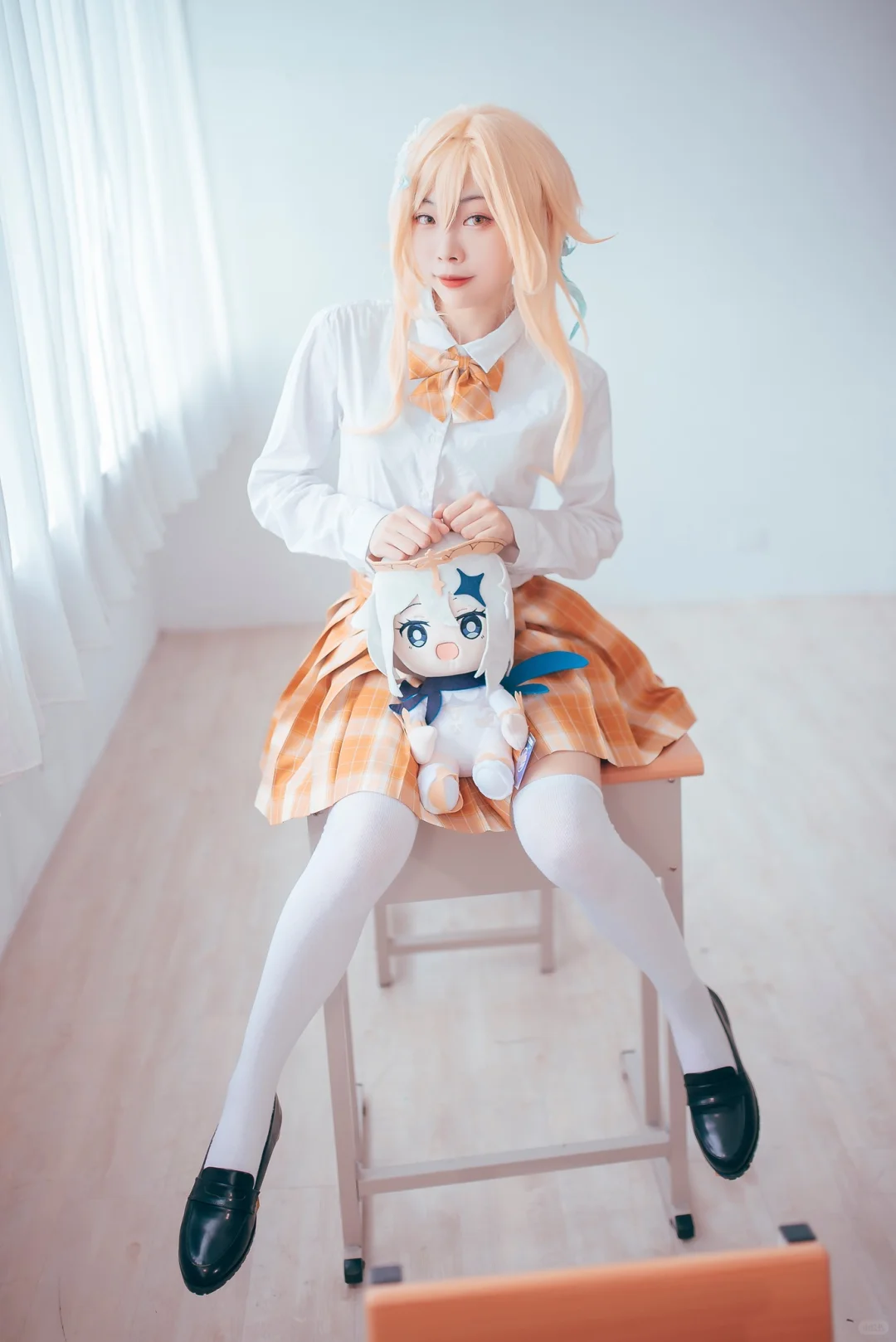 教室黄裙角色写真💛📚