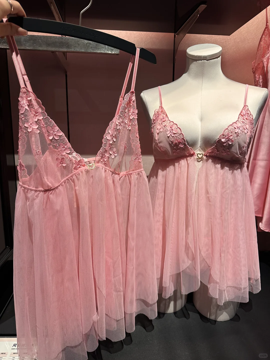 维密 这件睡裙真的少女心爆棚🥰