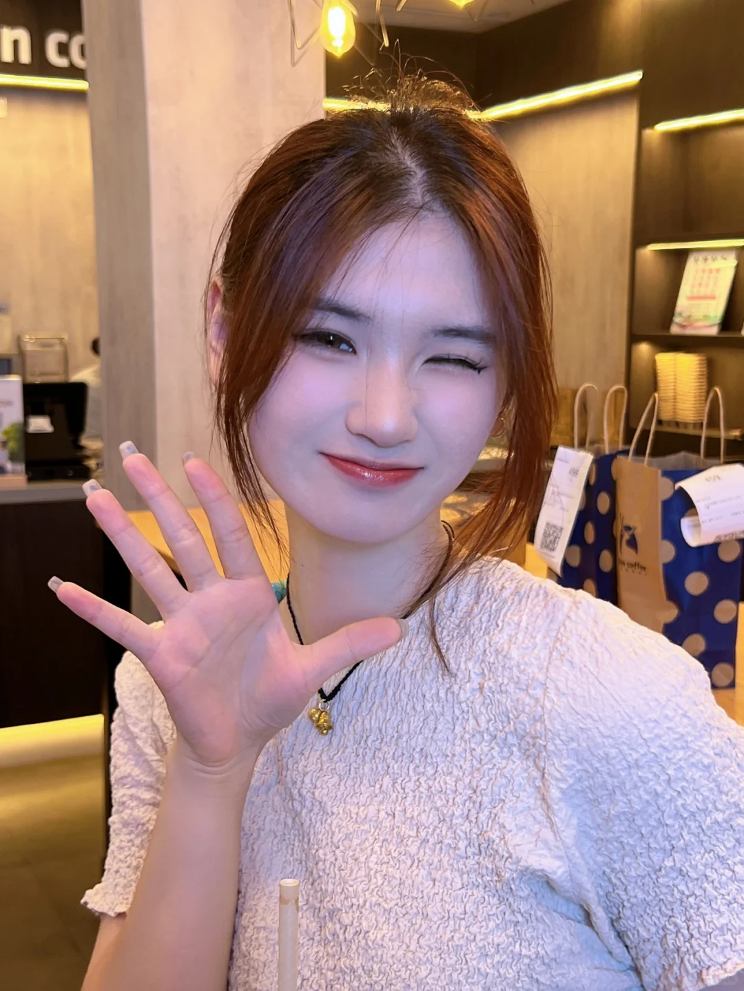 悟到ab嫩模妆啦